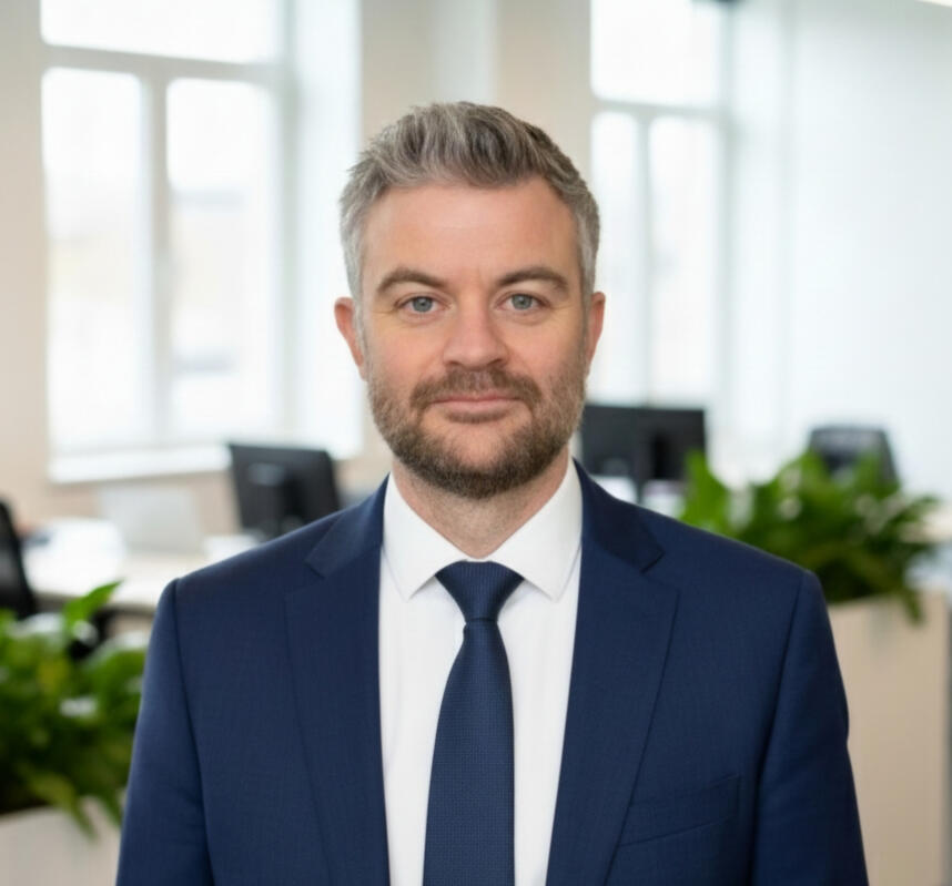 Image: Unsplash SaaS Carrd Template Headshot